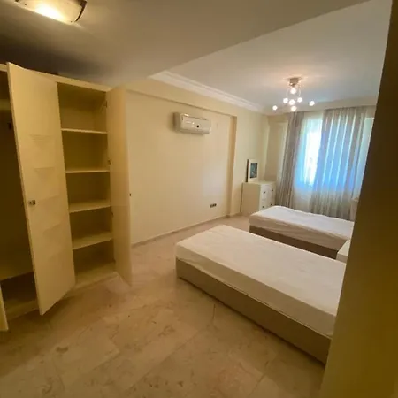 Villa Goldcity